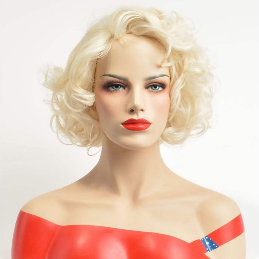 Short blonde wig